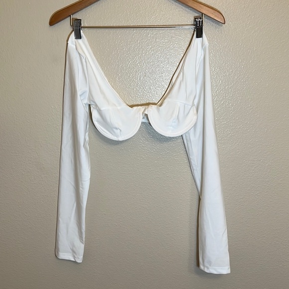 LONG Sleeve White Crop Top - Picture 1 of 8